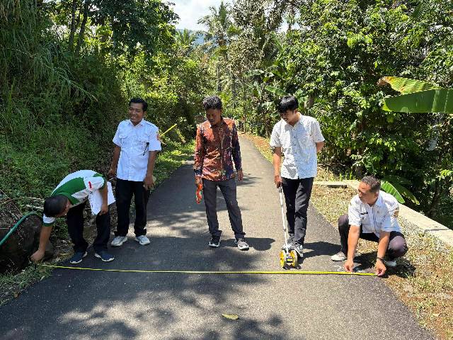 Monitoring dan Evaluasi (Monev) terhadap Bantuan Keuangan (Bankeu) Desa Kauman Tahun 2025